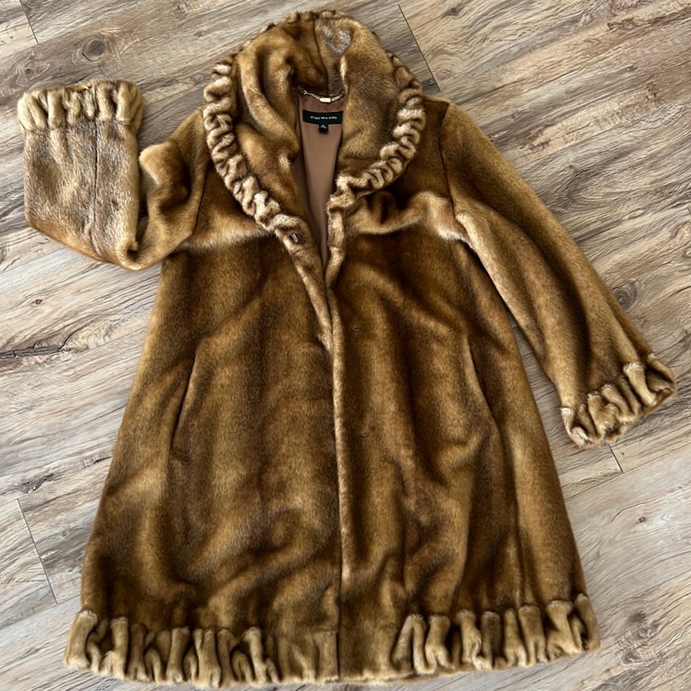 Jones New York Coat Size M